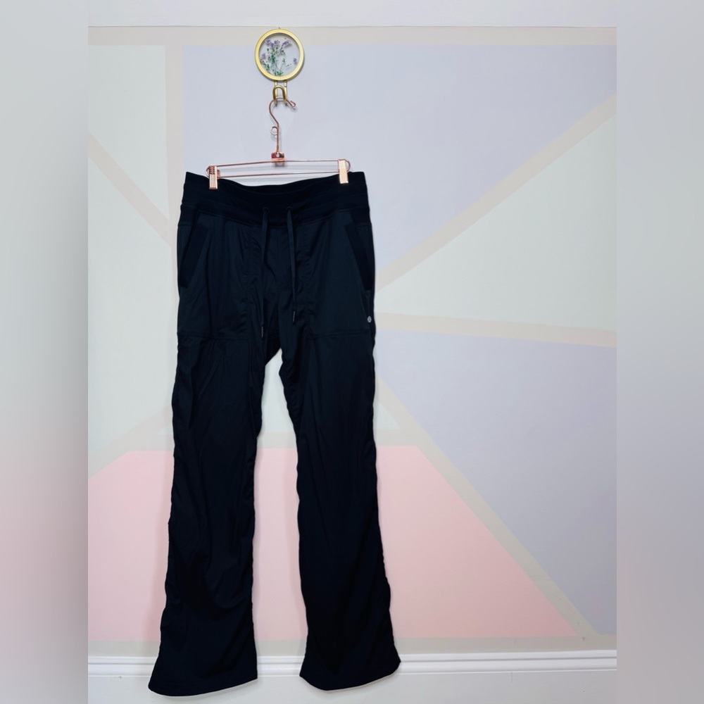 Women’s Black lululemon bottoms